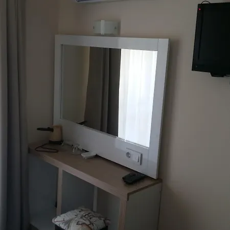 Nicea Hotel 3*