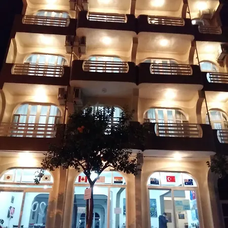 尼西亚酒店