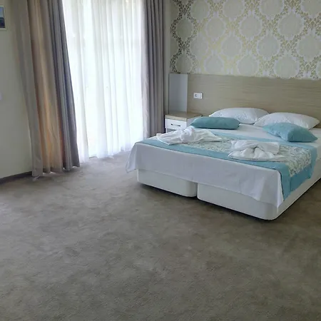 Nicea Hotel 3*