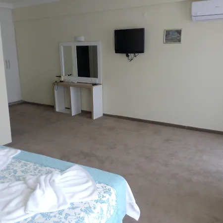 Nicea Hotel 3*